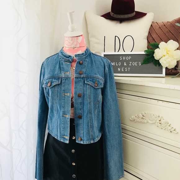 Bcbgeneration trucker bell denim jacket S - Picture 3 of 8